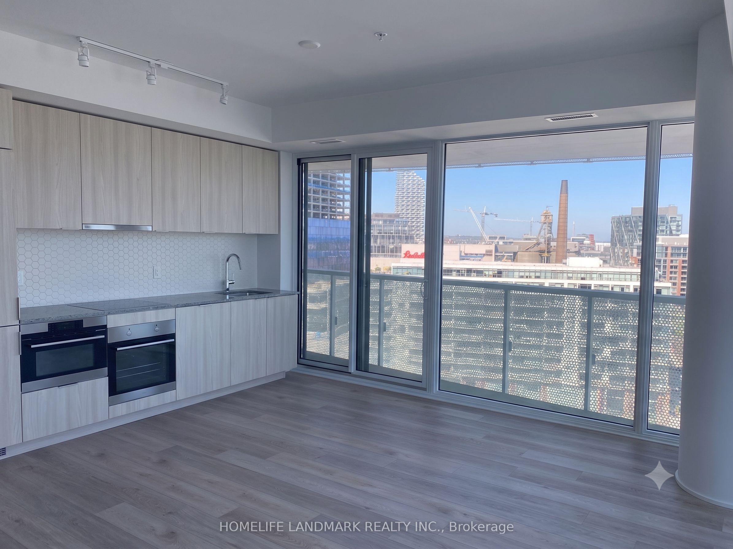 1502-15 Queens Quay E, Toronto, ON, M5E 0A4 photo 2