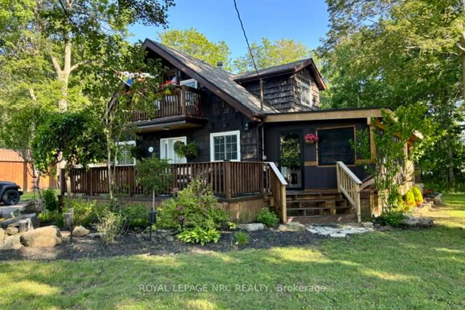 4882 Mapleview Crescent