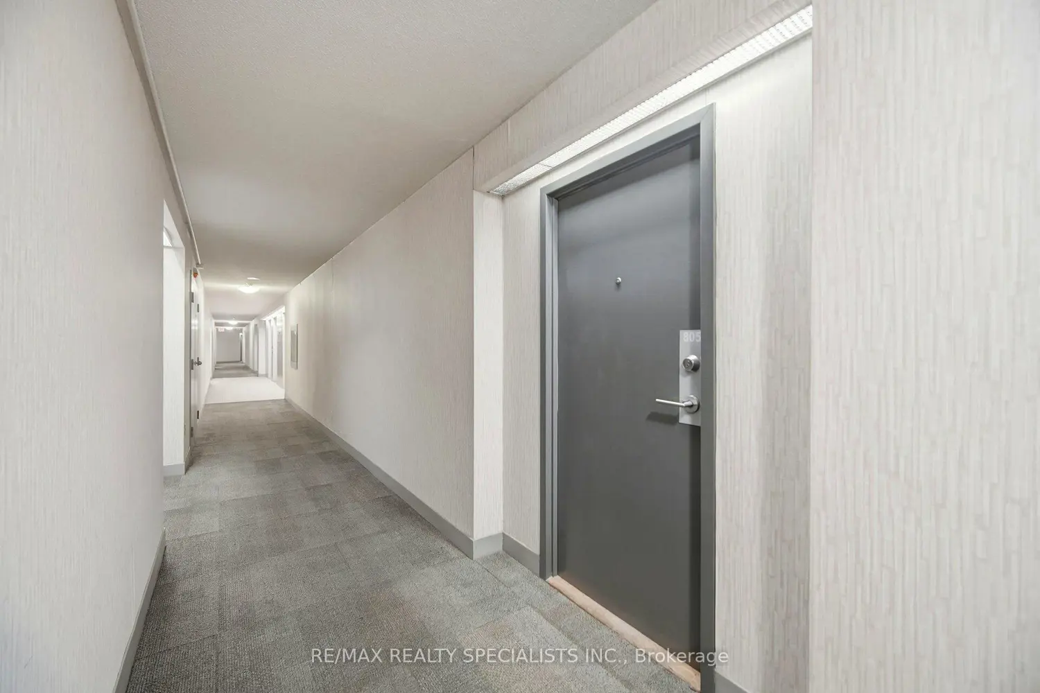 5 Rowntree Road 805 photo 3