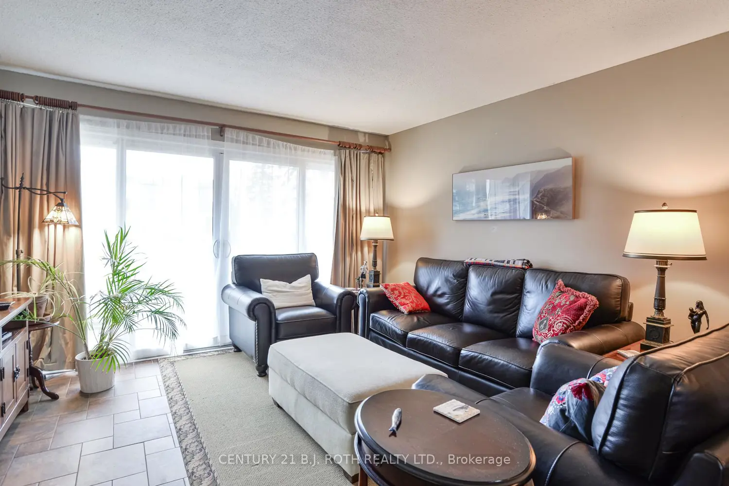 1 Paradise Boulevard Unit 29 photo 4