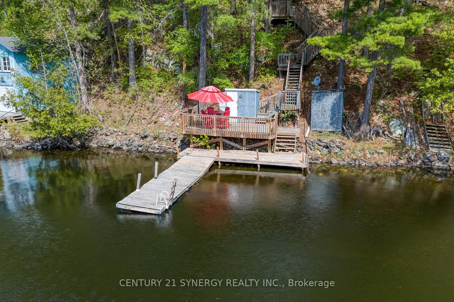 664 Raby Road photo 2
