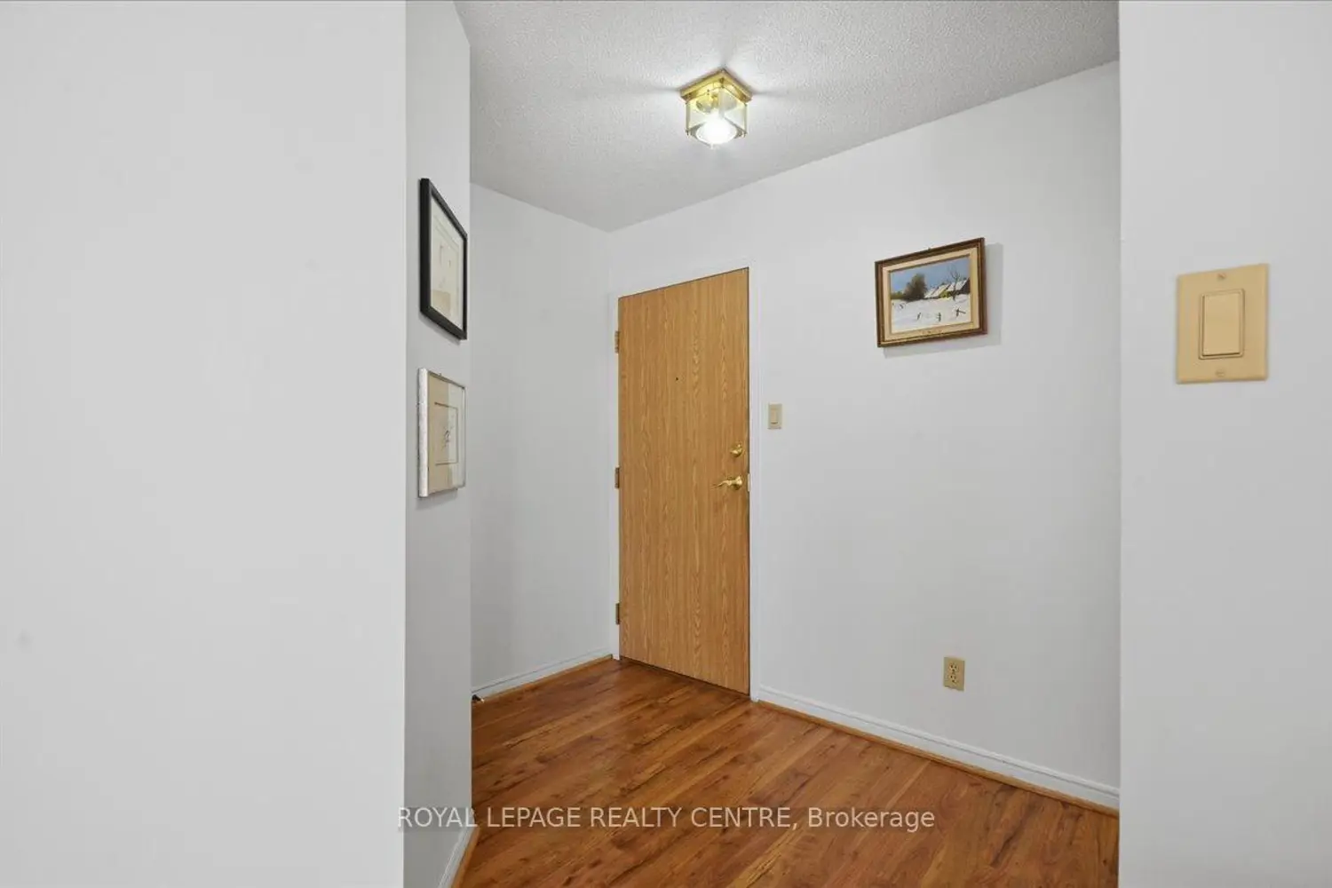 1360 Rathburn Road 410 photo 5