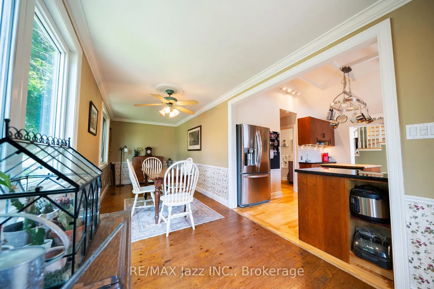 917 Byron Street photo 4