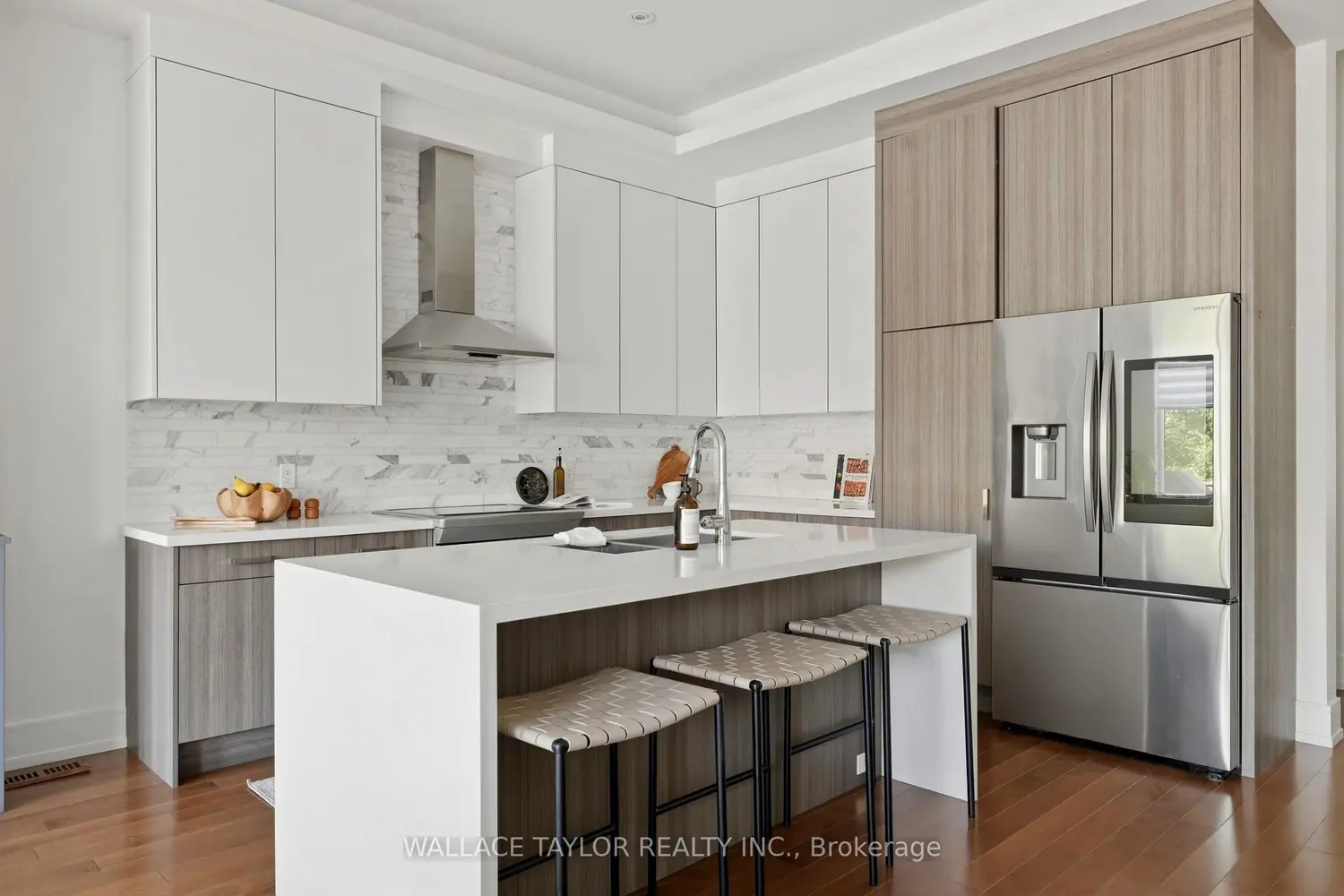 76 Ash Crescent photo 5