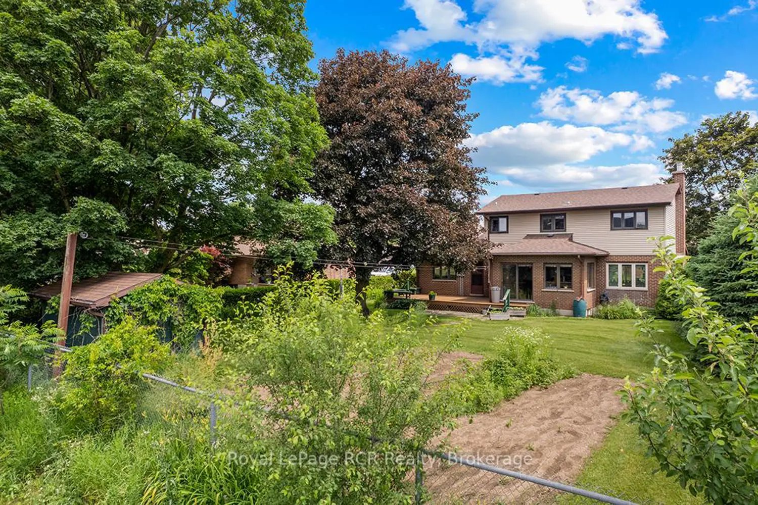 56 Herbert Avenue photo 2