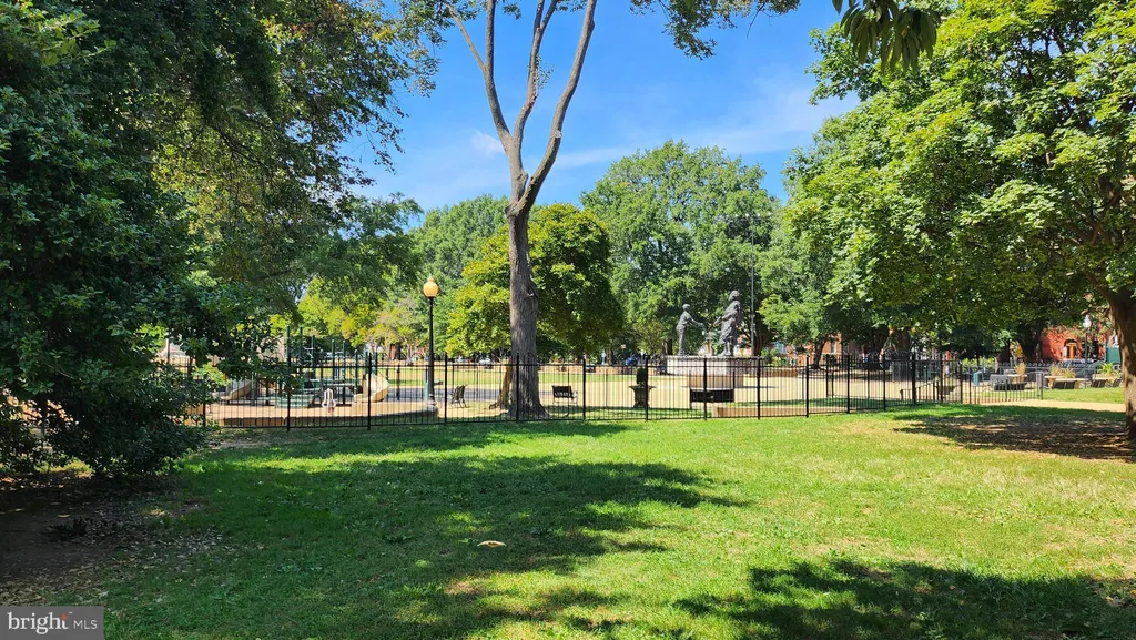1601 North Carolina Avenue NE Unit 1, Washington, DC 20002