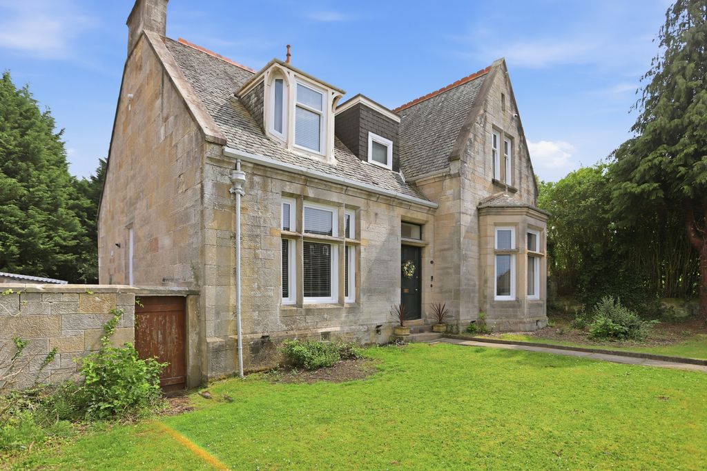 5 bed detached house for saleSouth Park Road, Hamilton ML3