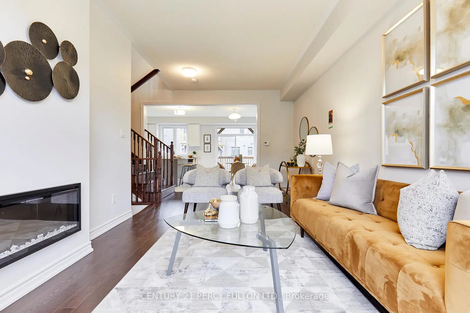 15 Douet Lane photo 4