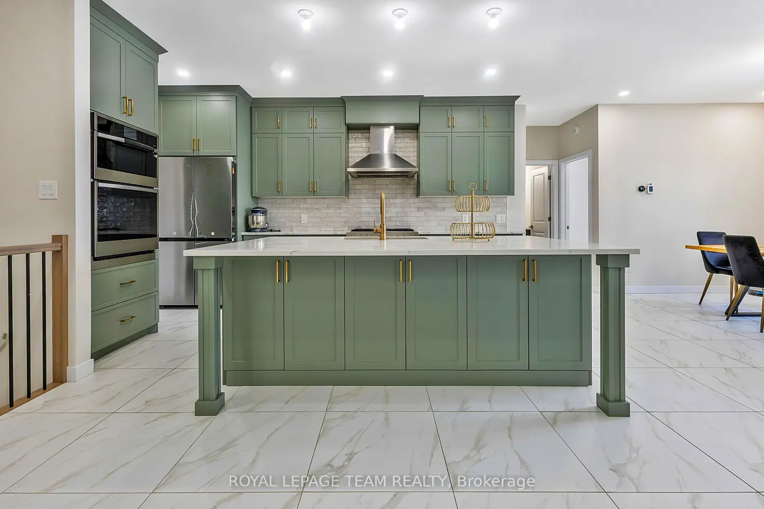 224 Trudeau Crescent photo 4
