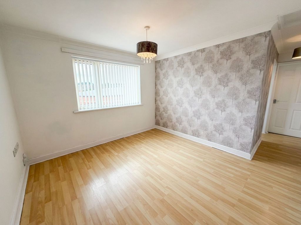 2 bed flat for saleBrewery Hill, Grantham NG31 photo 2