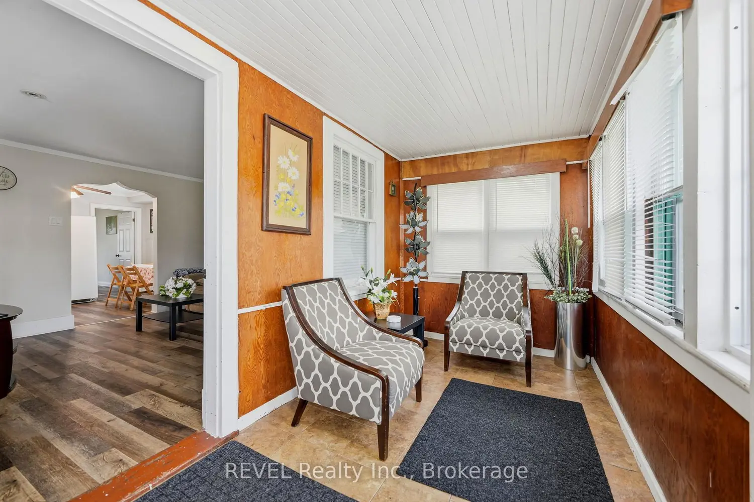 5227 Kitchener Street photo 3