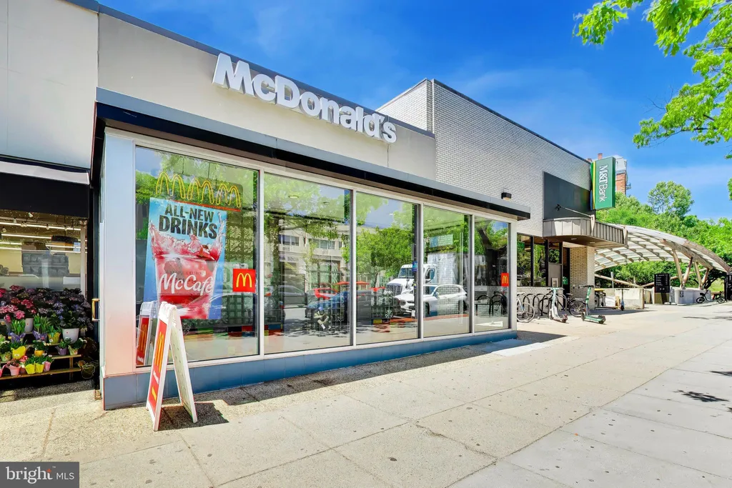 2501 Calvert Street NW Unit 711, Washington, DC 20008