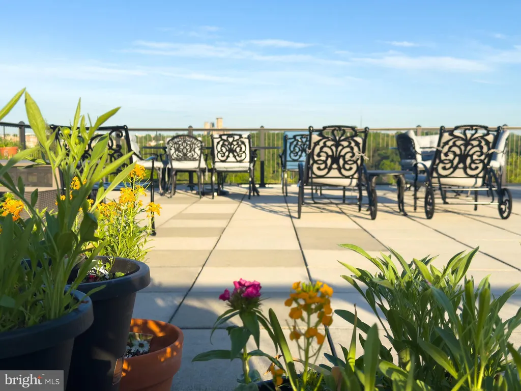 1801 Clydesdale Place NW Unit 222, Washington, DC 20009