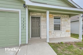 3945 Far Horizon, Seguin, TX, 78155 photo 3