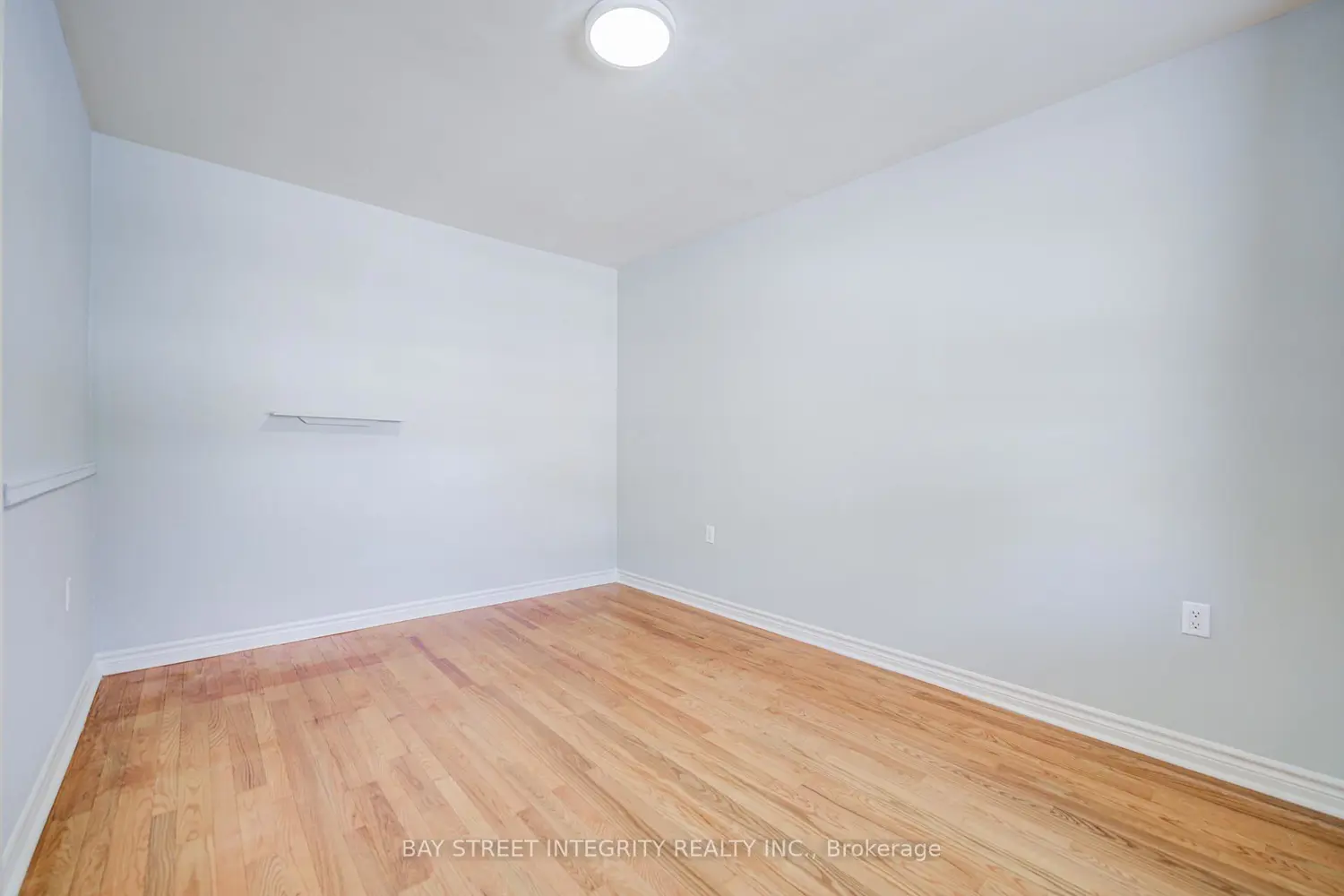 19 Robinson Avenue photo 2