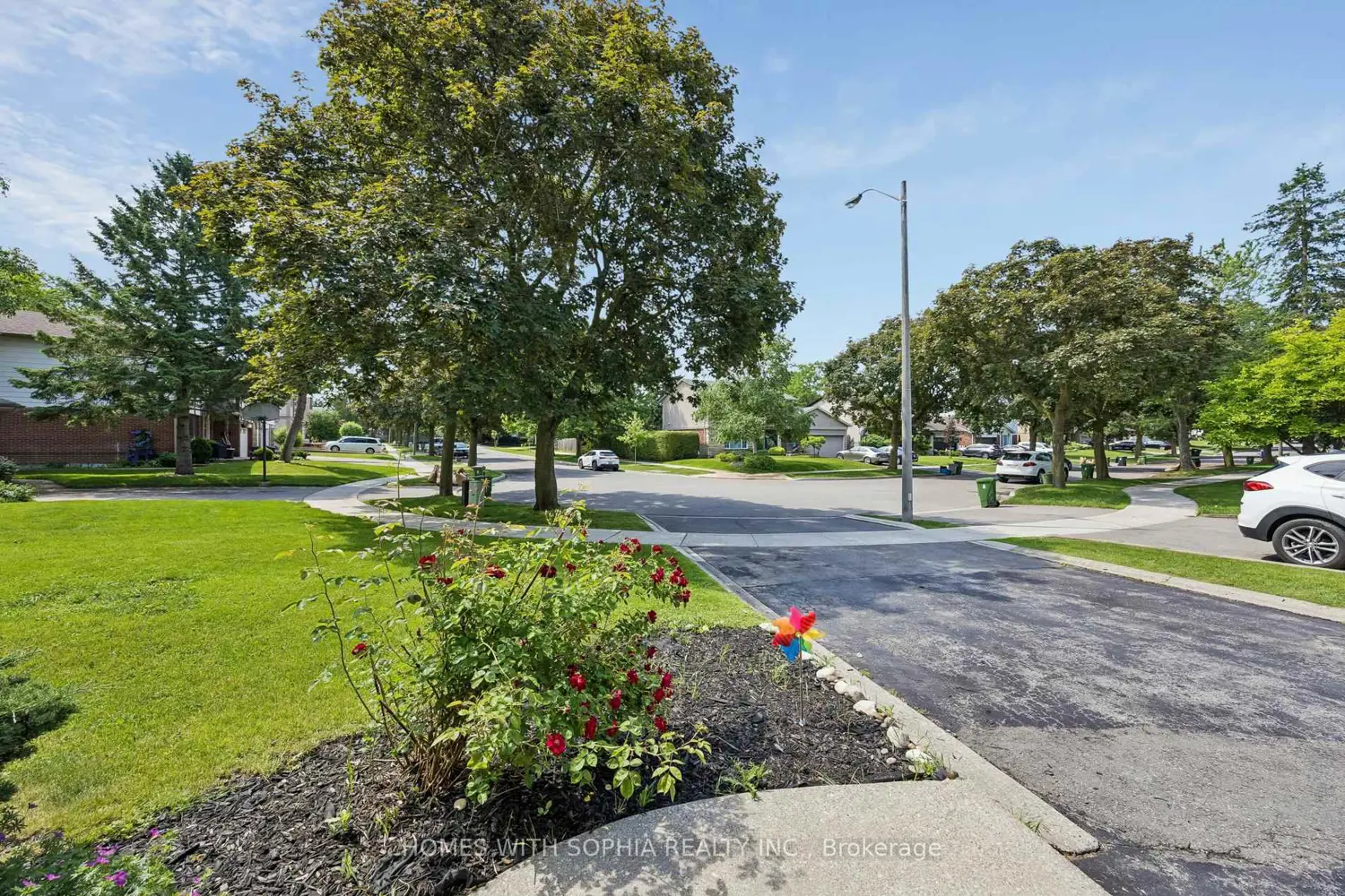 34 Rustywood Drive photo 2