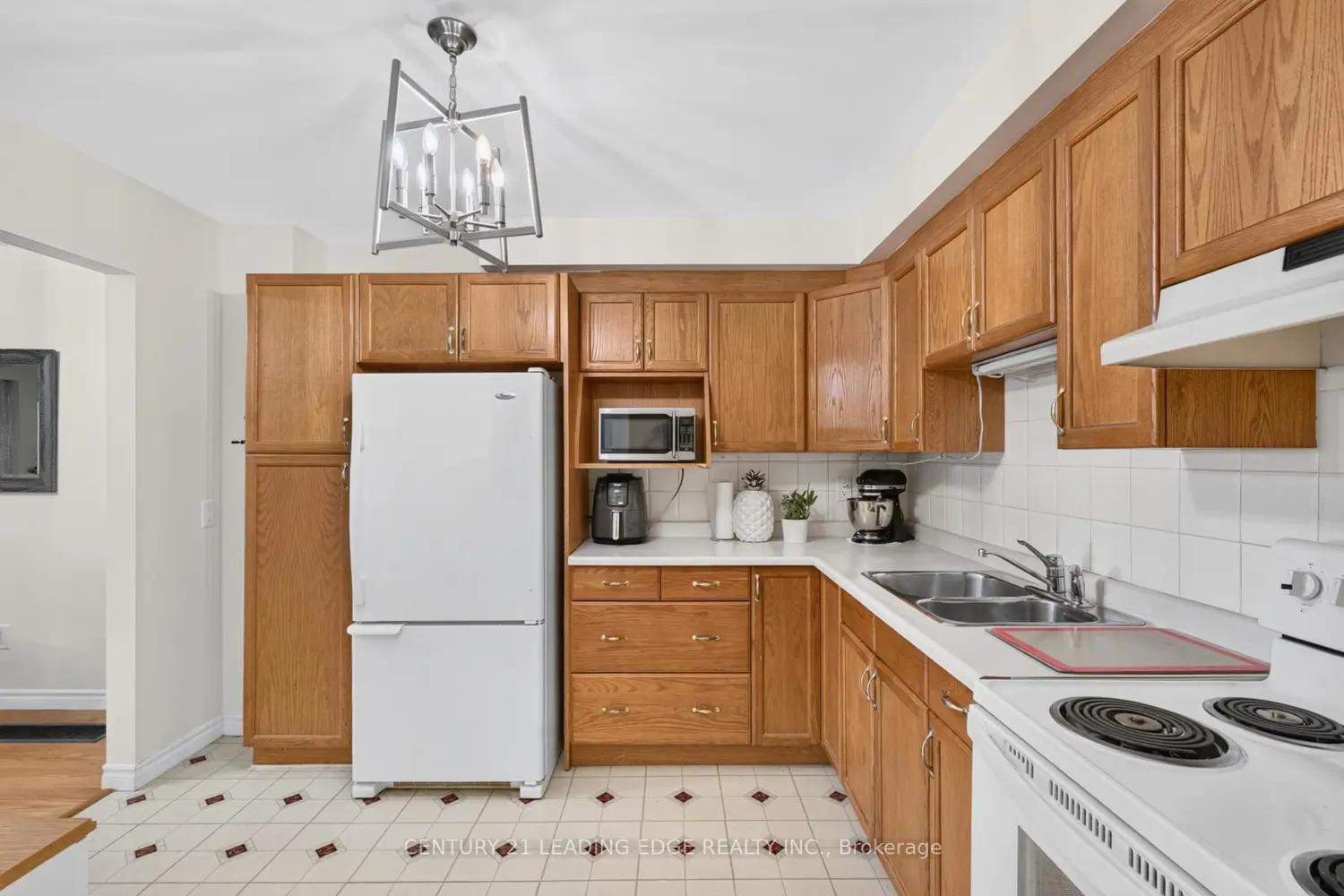 58 Valdor Drive photo 5