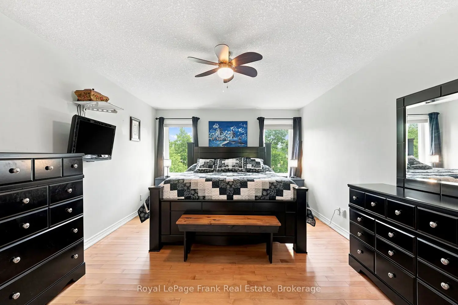 55 King Street photo 5
