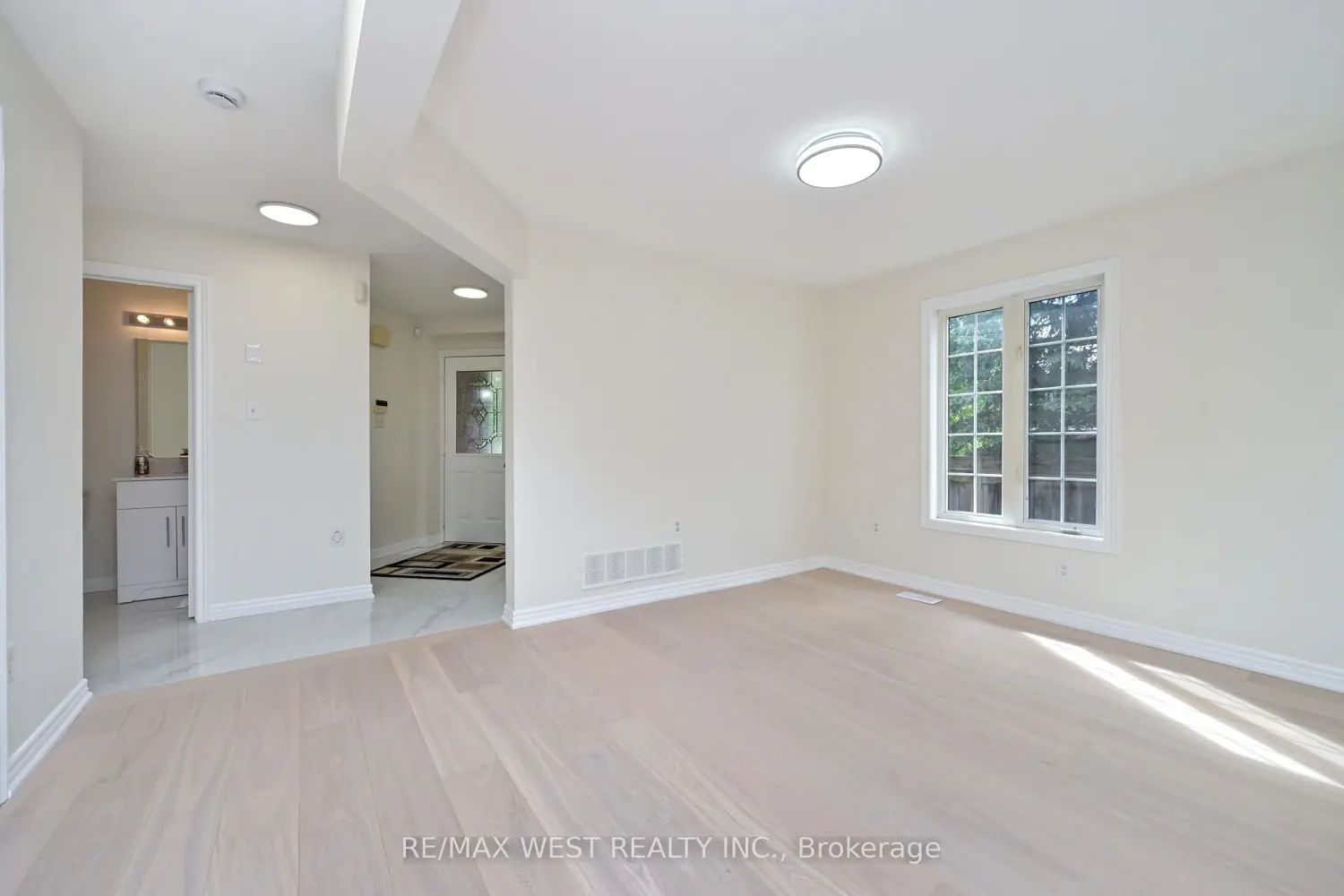 8 Terrastone Court
