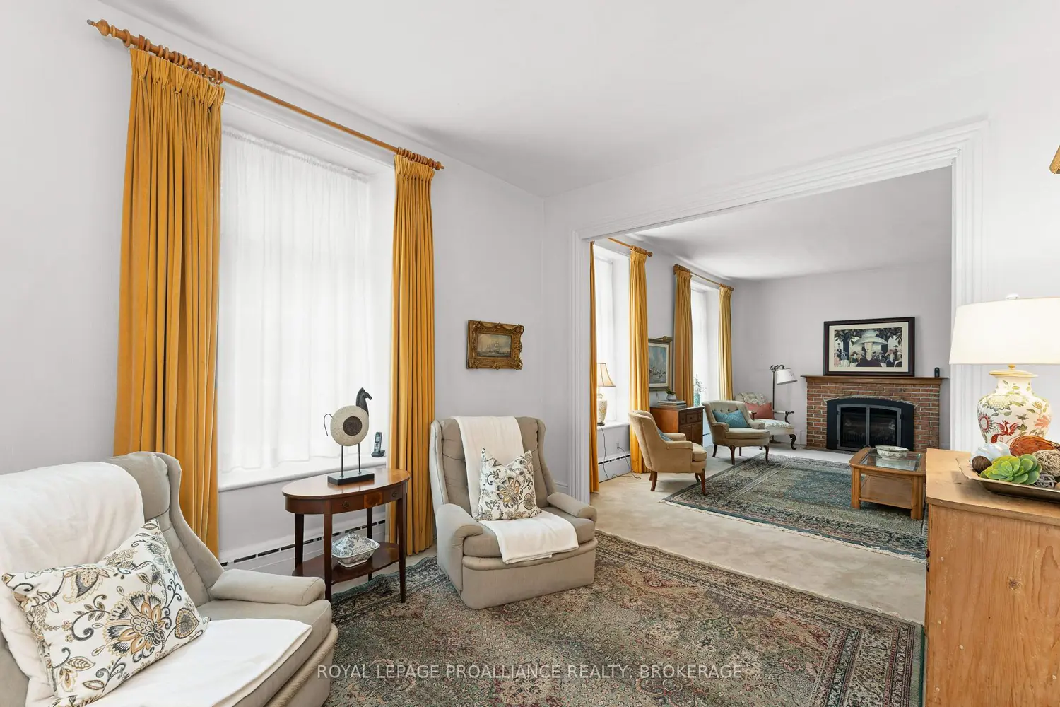 2 Alwington Avenue photo 2