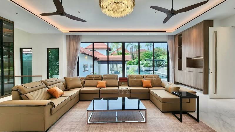 Newly renovated Gcb at City Location, Swettenham road