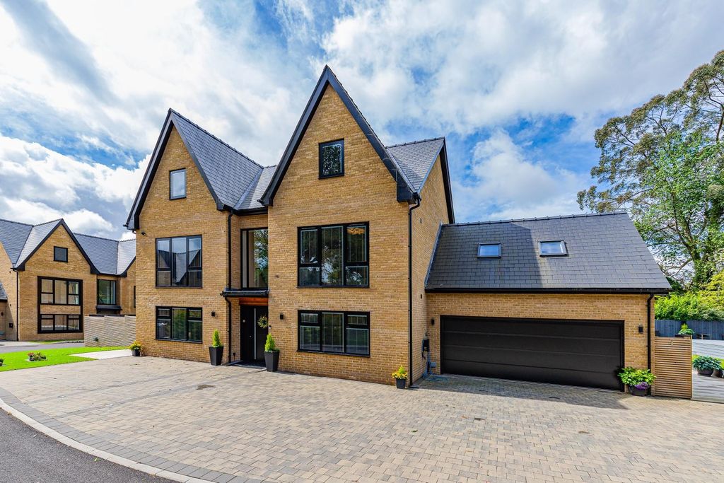 7 bed detached house for saleDruidstone Road, Old St. Mellons, Cardiff CF3