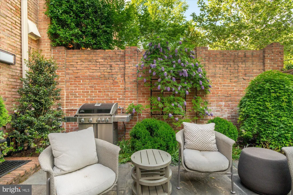 1821 Kalorama Square NW Unit 11, Washington, DC 20008 photo 4
