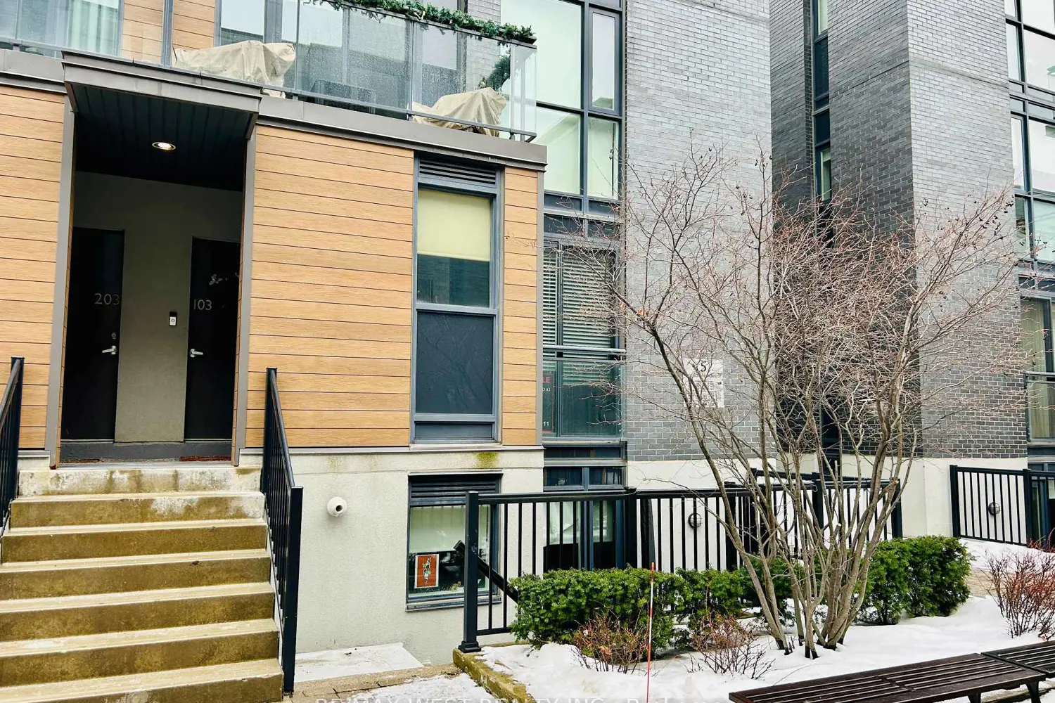 5 Sousa Mendes Street 102