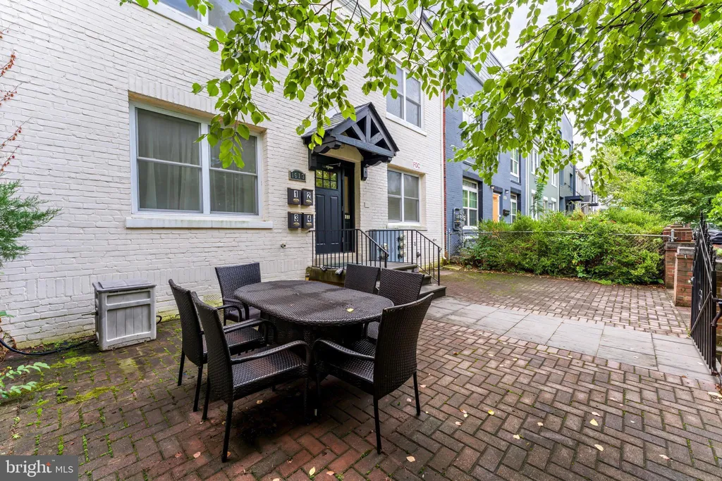 1613 Isherwood Street NE Unit 3, Washington, DC 20002