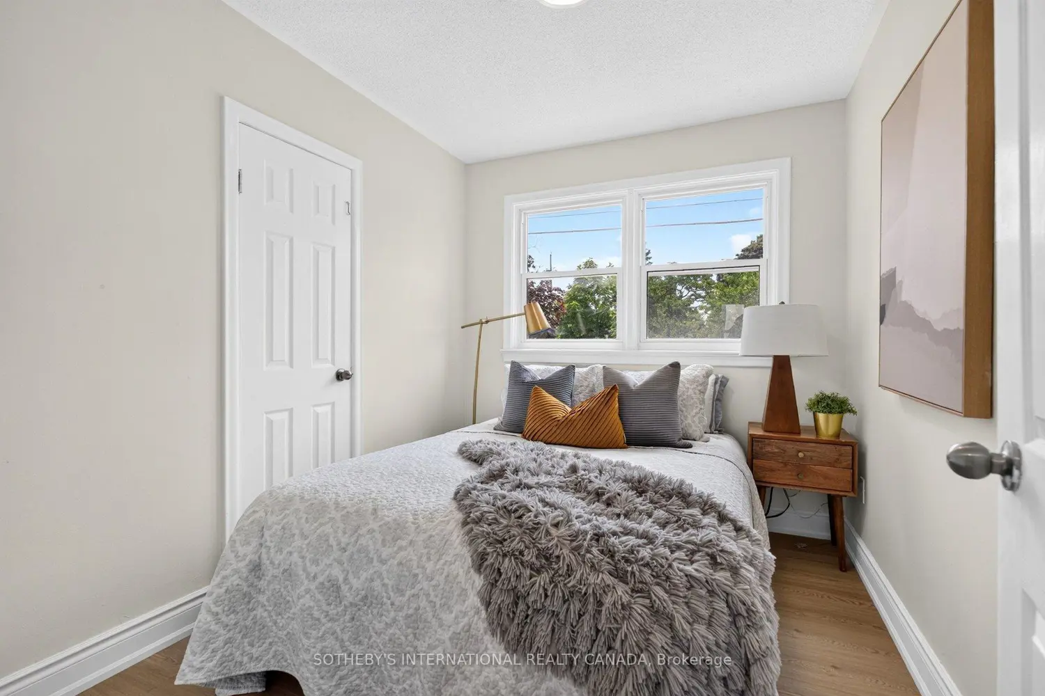2265 Prospect Street photo 2