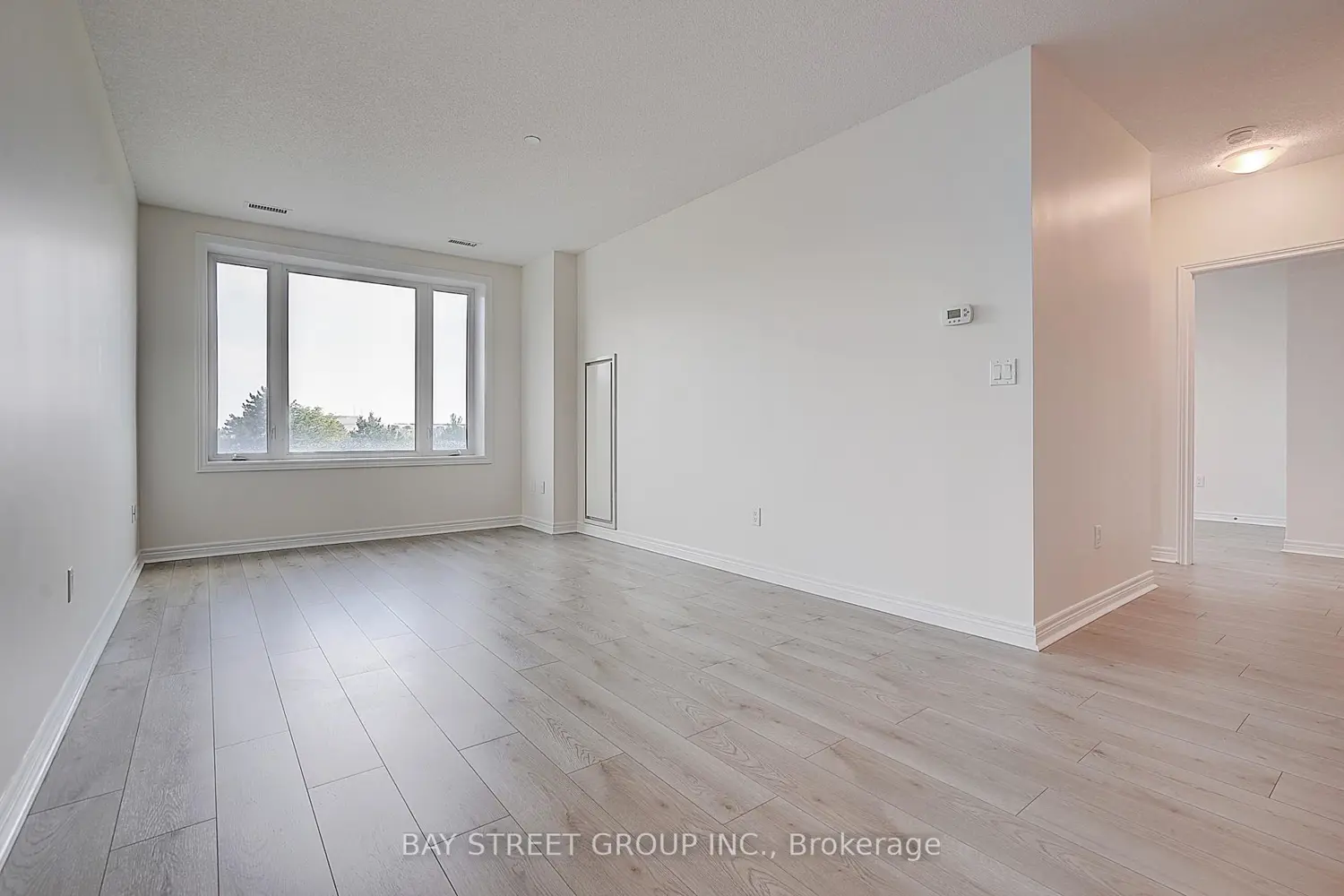 7400 Markham Road 405 photo 4