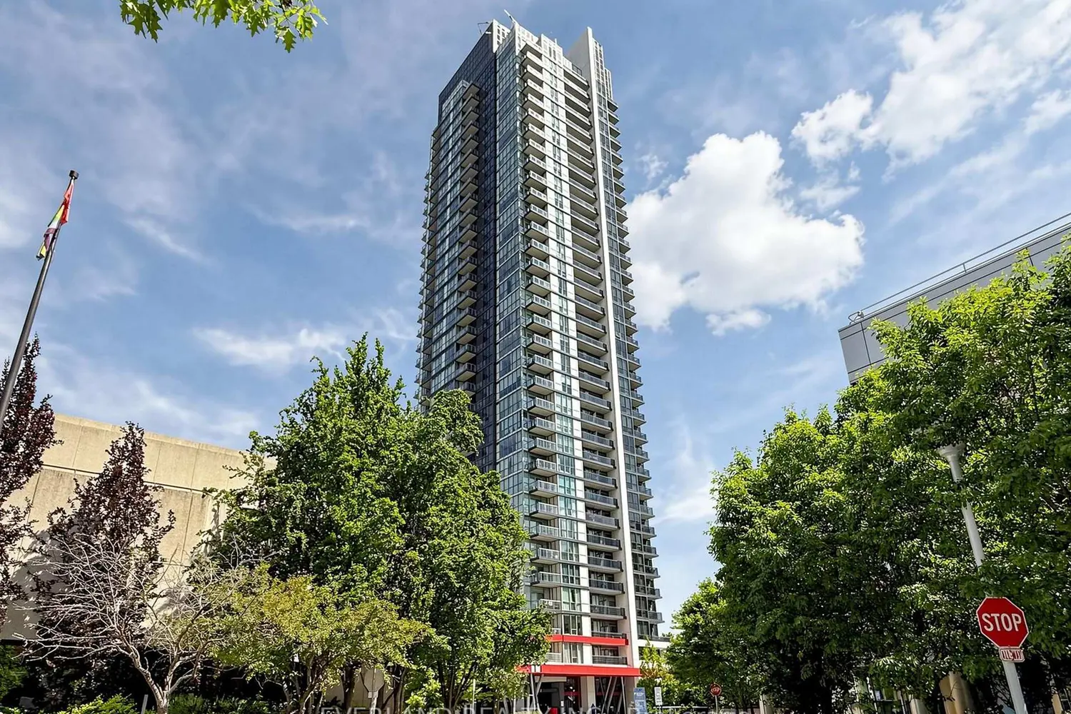 88 Sheppard Avenue 2307