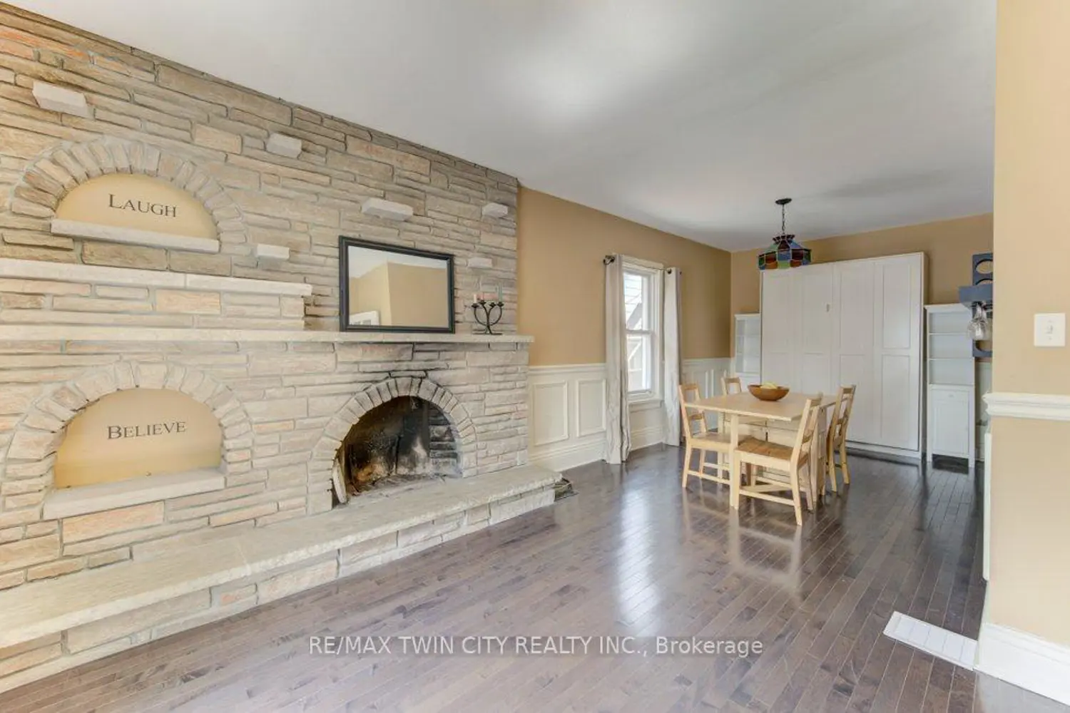 271 London Road photo 3