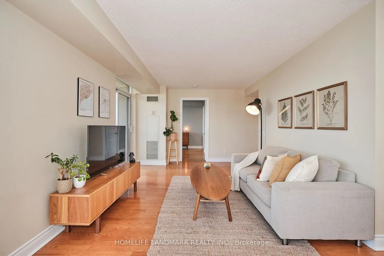 15 Northtown Way 2119 photo 4