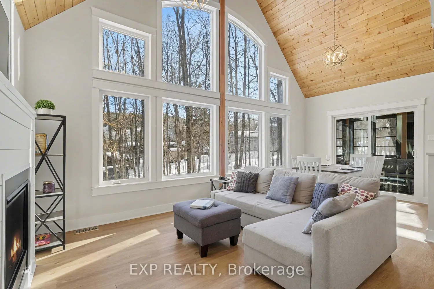 20 Crestview Drive photo 2