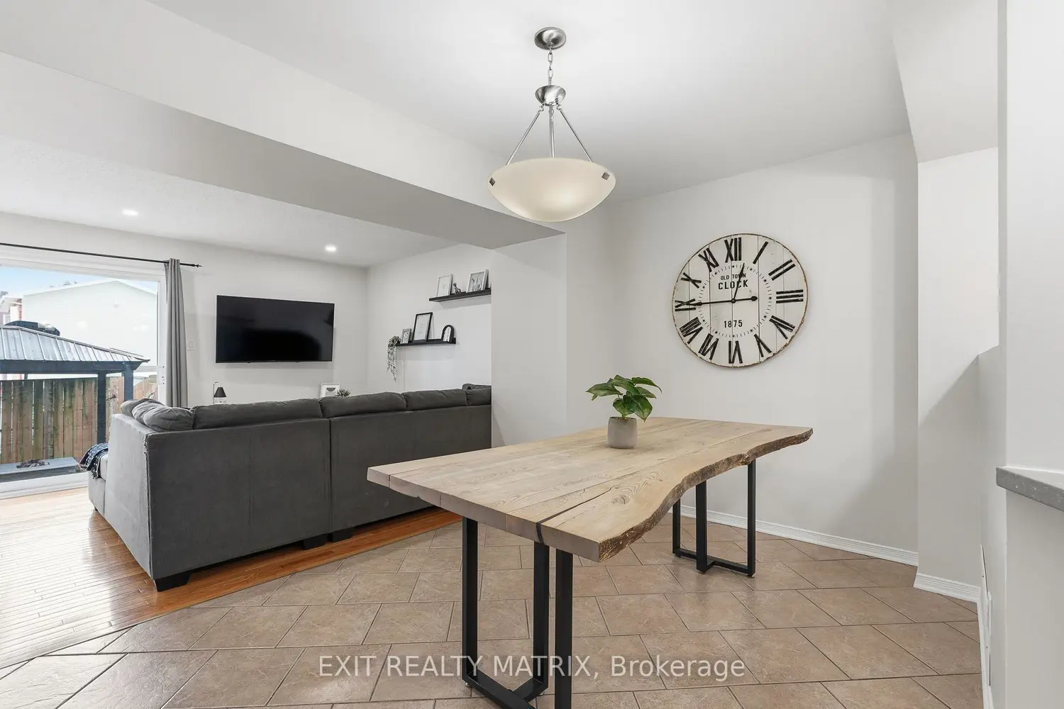 49 Forget Street photo 4