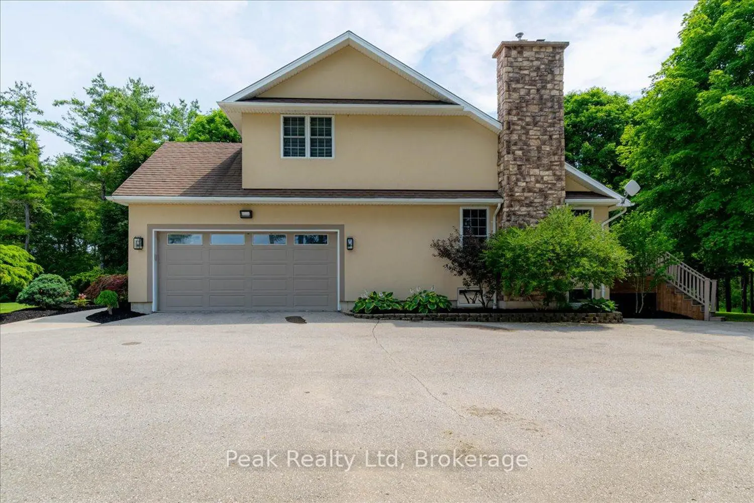 218 Wilson Avenue photo 3
