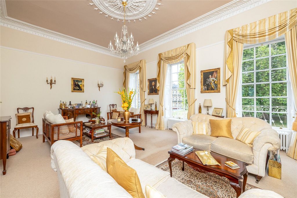 3 bed flat for saleThe Circus, Bath, Somerset BA1 photo 5
