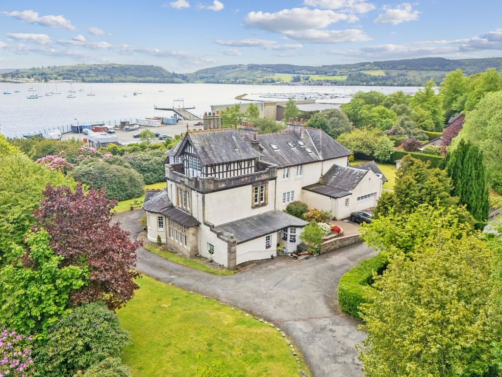 2 bed flat for saleFlat 1 Lagarie House, Torwoodhill Road, Rhu G84
