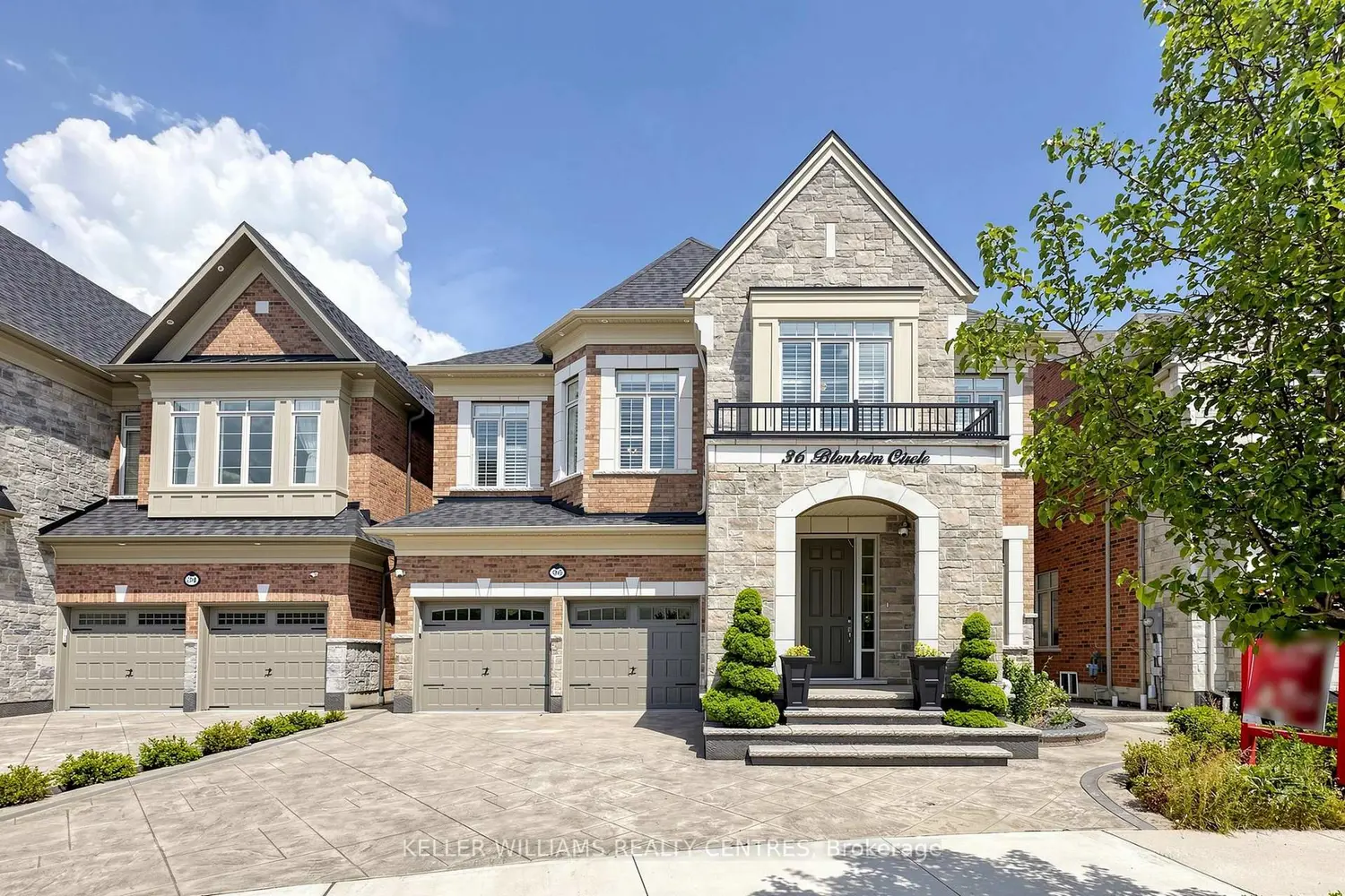36 Blenheim Circle photo 3