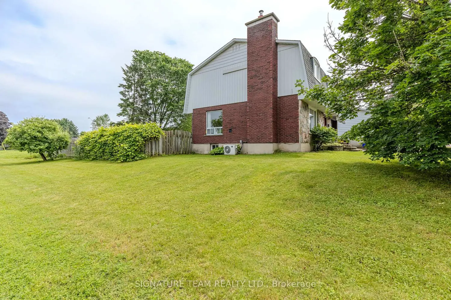 401 Broadview Drive photo 3