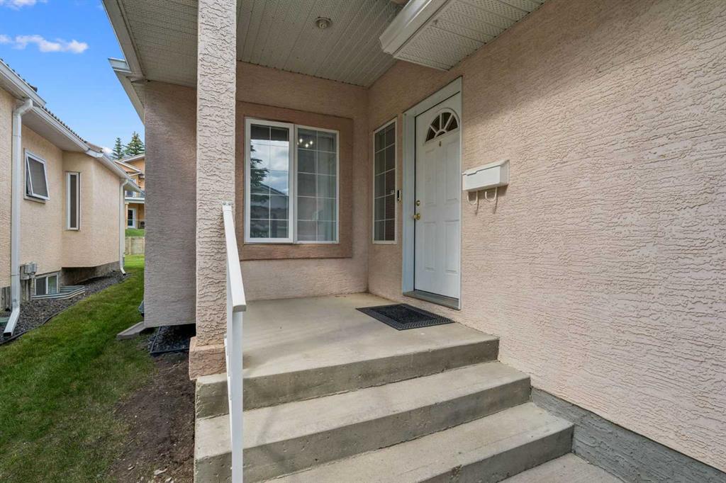 120 Scimitar Heath NW, Calgary, AB, T3L 2E1 photo 5