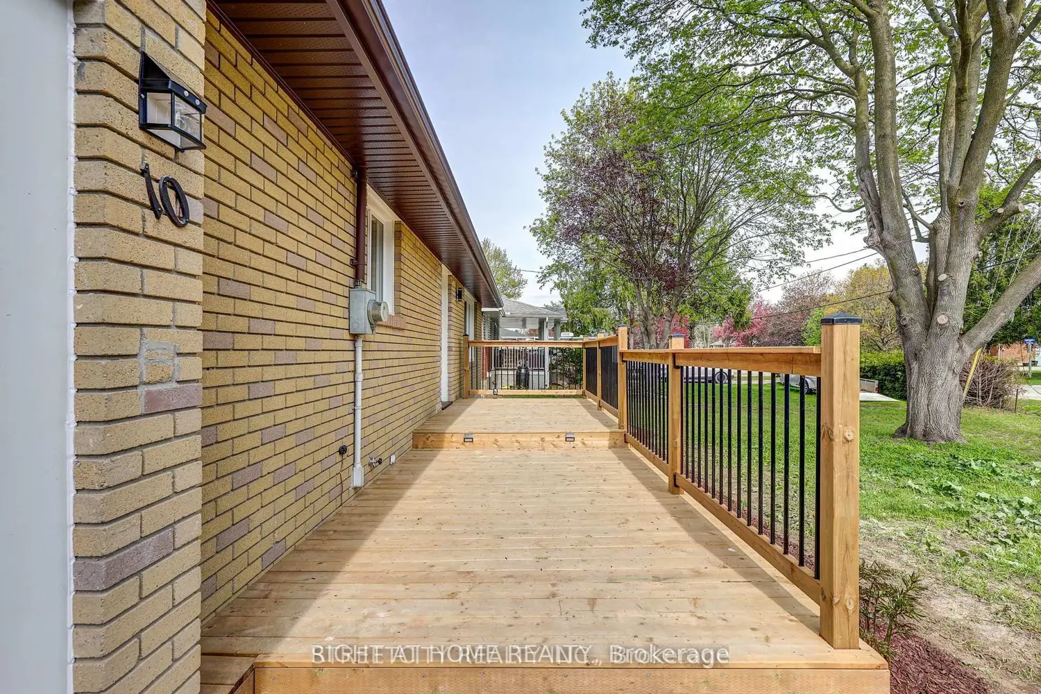 10 Vineden Drive photo 3