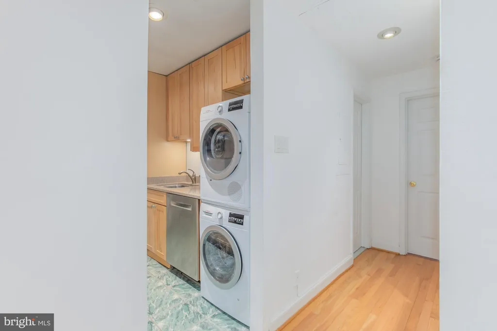 1316 New Hampshire Avenue NW Unit 503, Washington, DC 20036