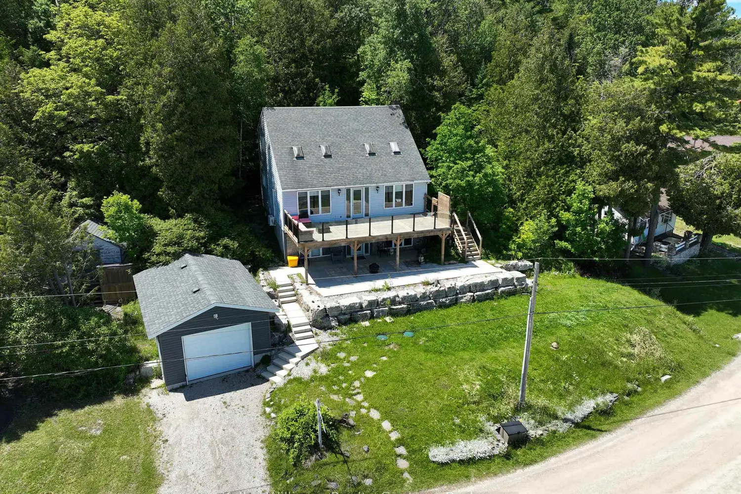 101 North Shore Road photo 4