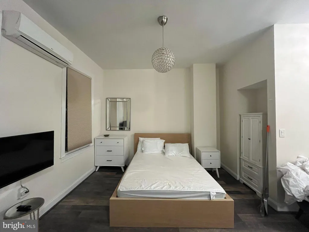 3003 P Street NW, Washington, DC 20007 photo 4