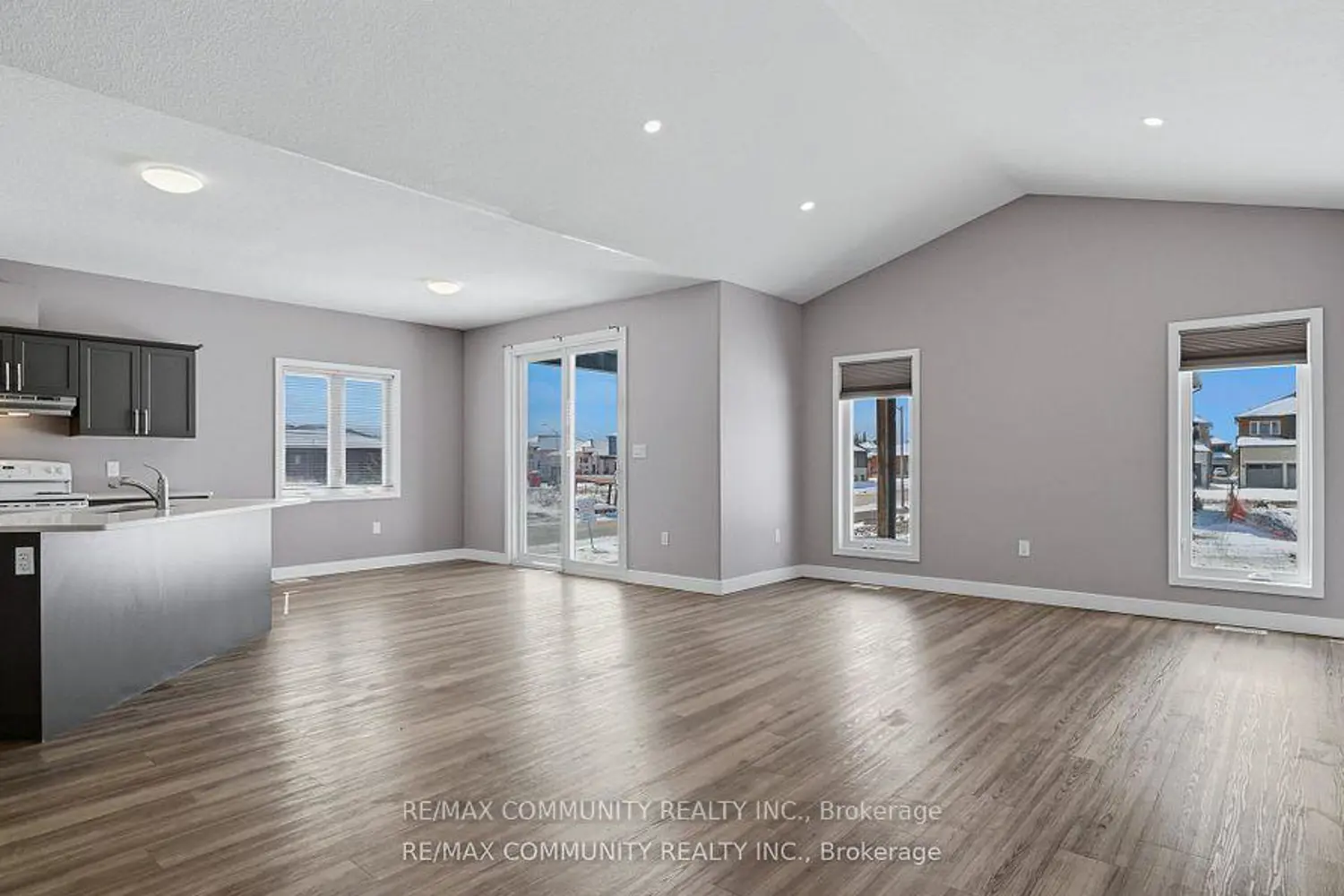 52 Potter Drive photo 4
