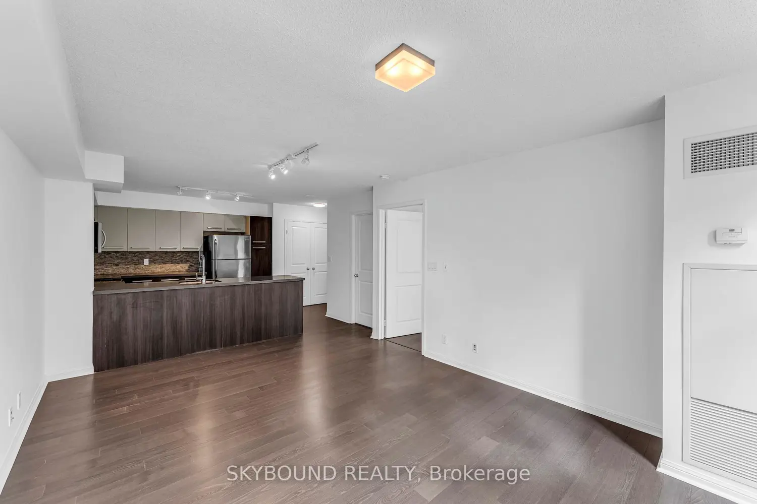 11 St Joseph Street 505 photo 3