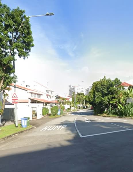 FREEHOLD 2 STOREY SEMI DETACHED IN D14 photo 5