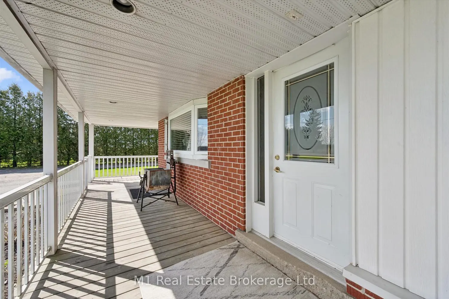 667 Sawmill Road photo 5